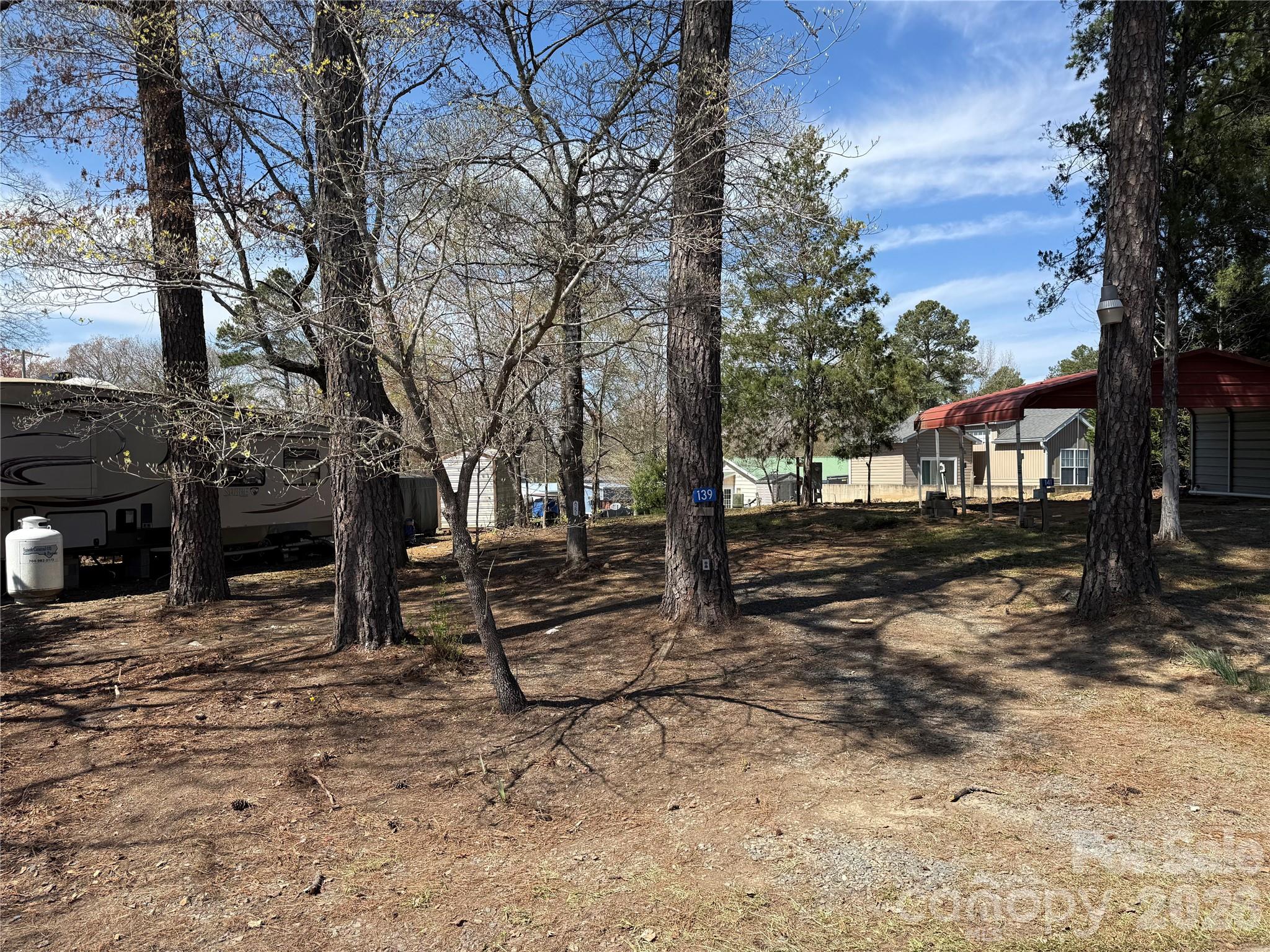 141 HideAWay Trail A251/252