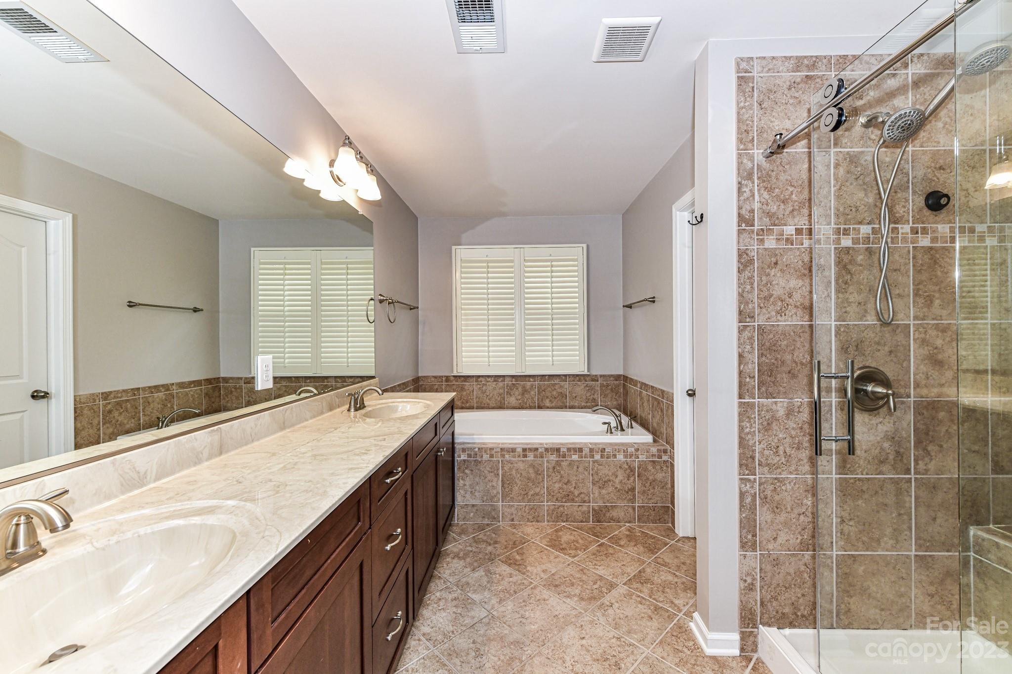 Wellington Chase - Residential