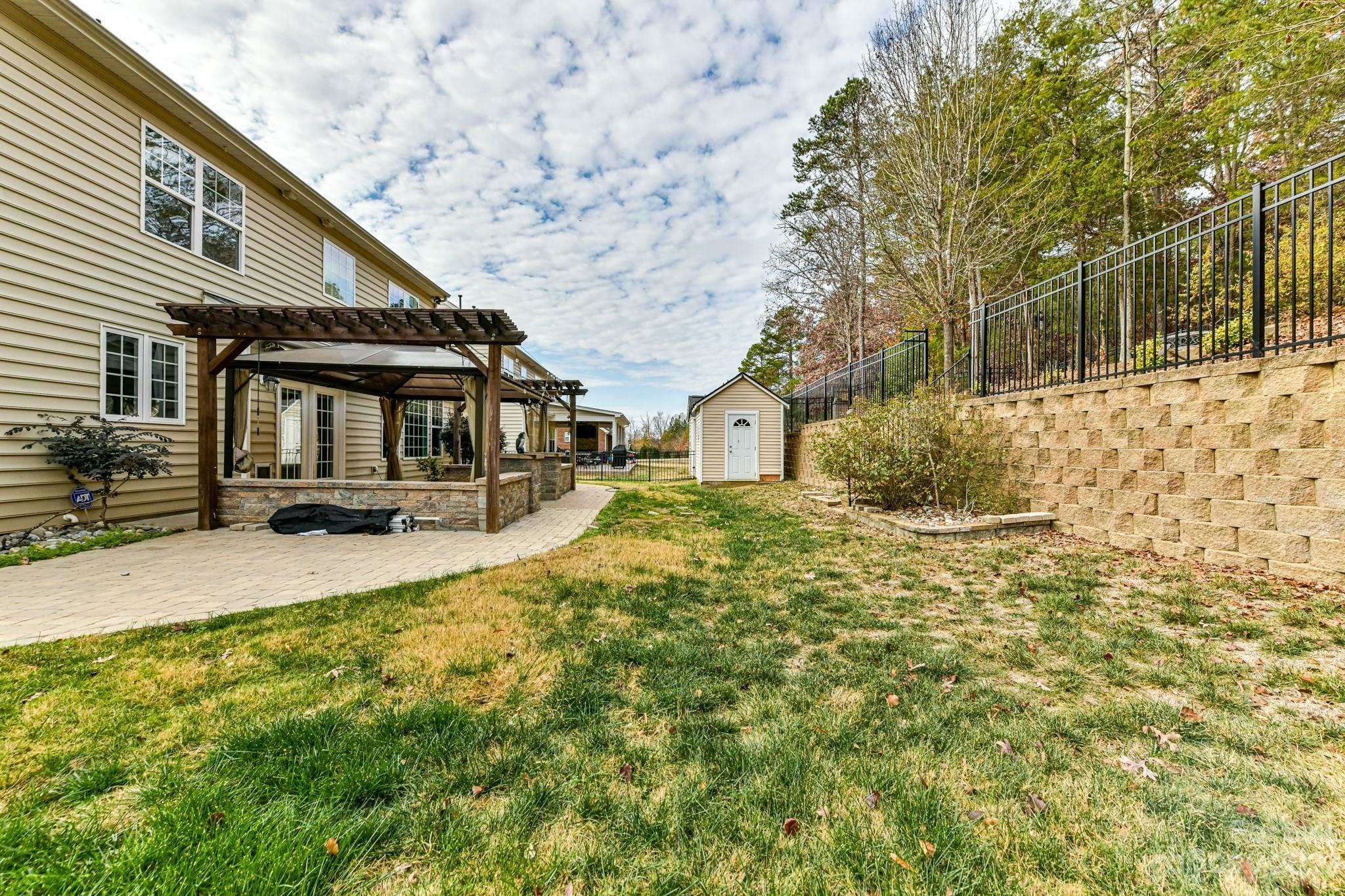 Wellington Chase - Residential