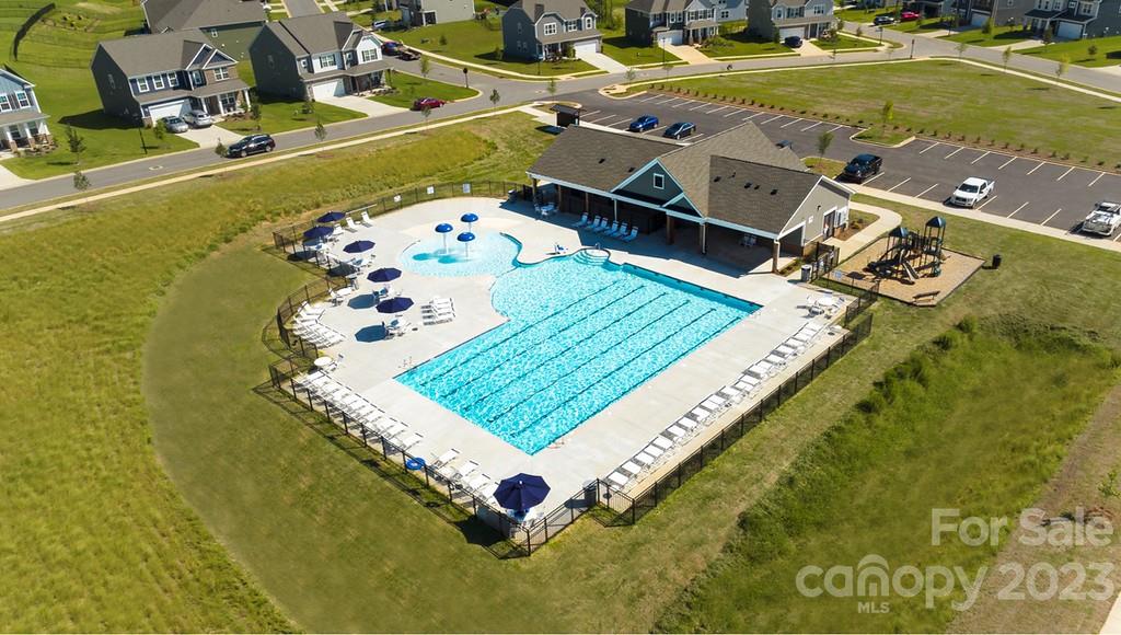 Falls Cove at Lake Norman - Residential