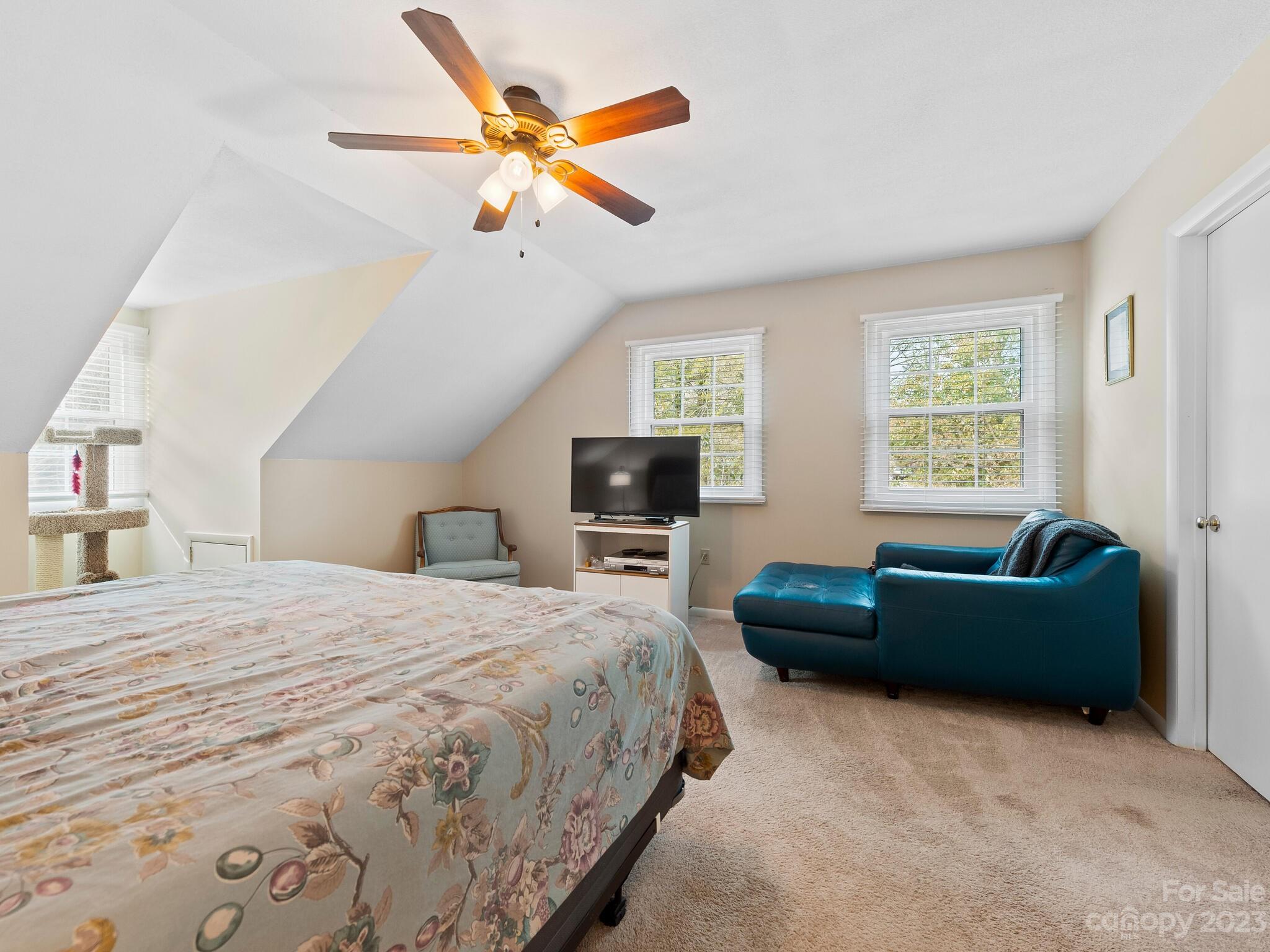 Charles Ridge - Residential