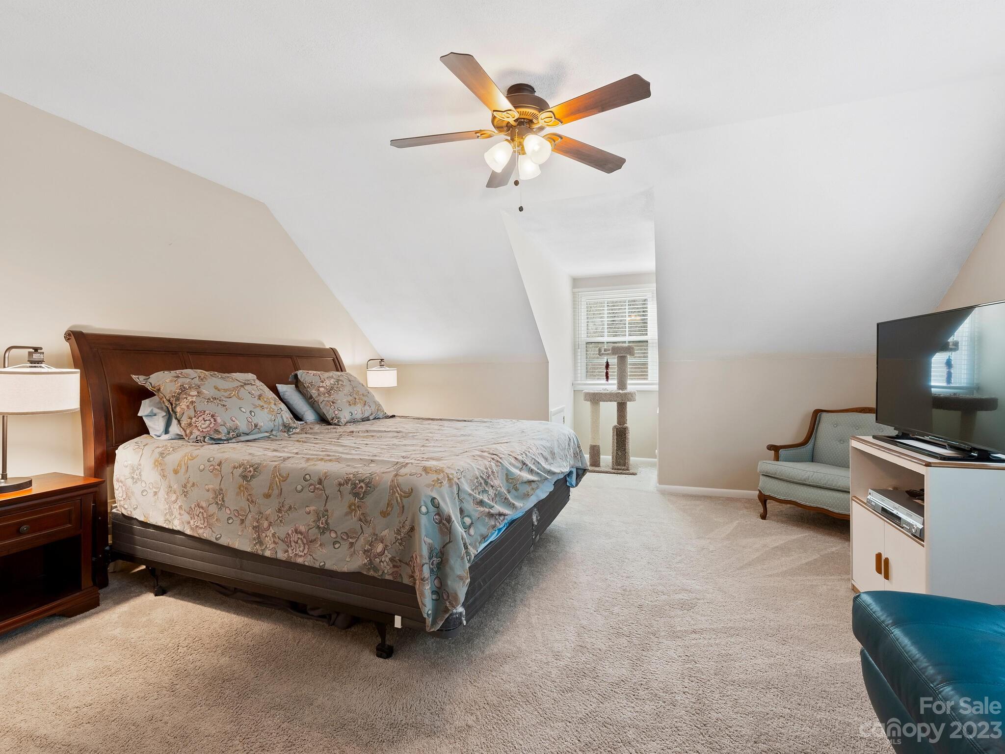 Charles Ridge - Residential