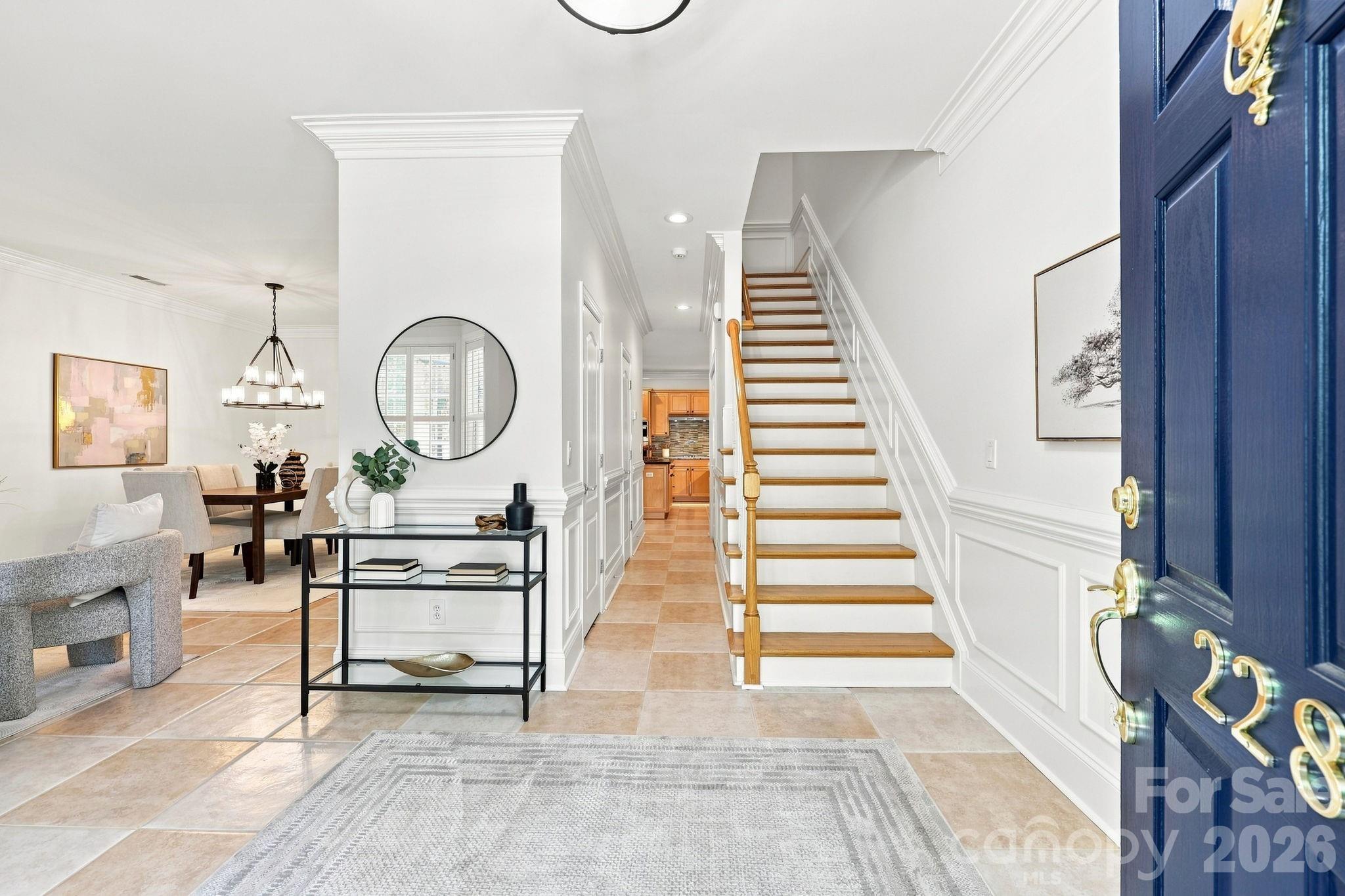 228 S Faulkner Way