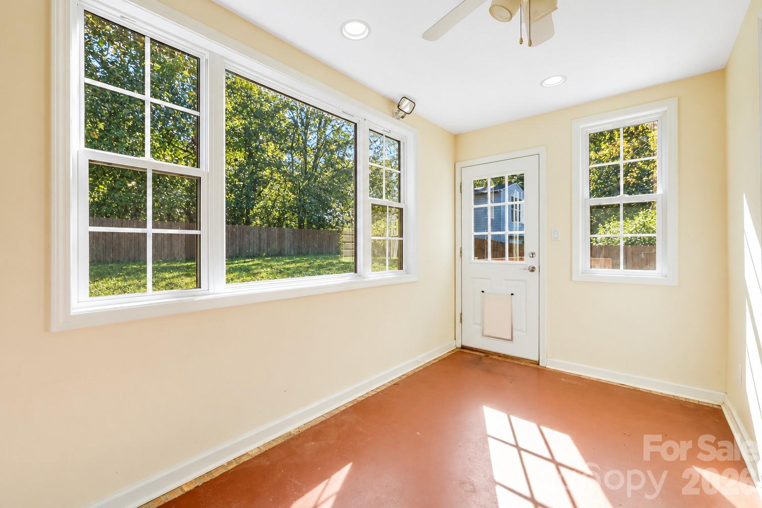 655 School Road E