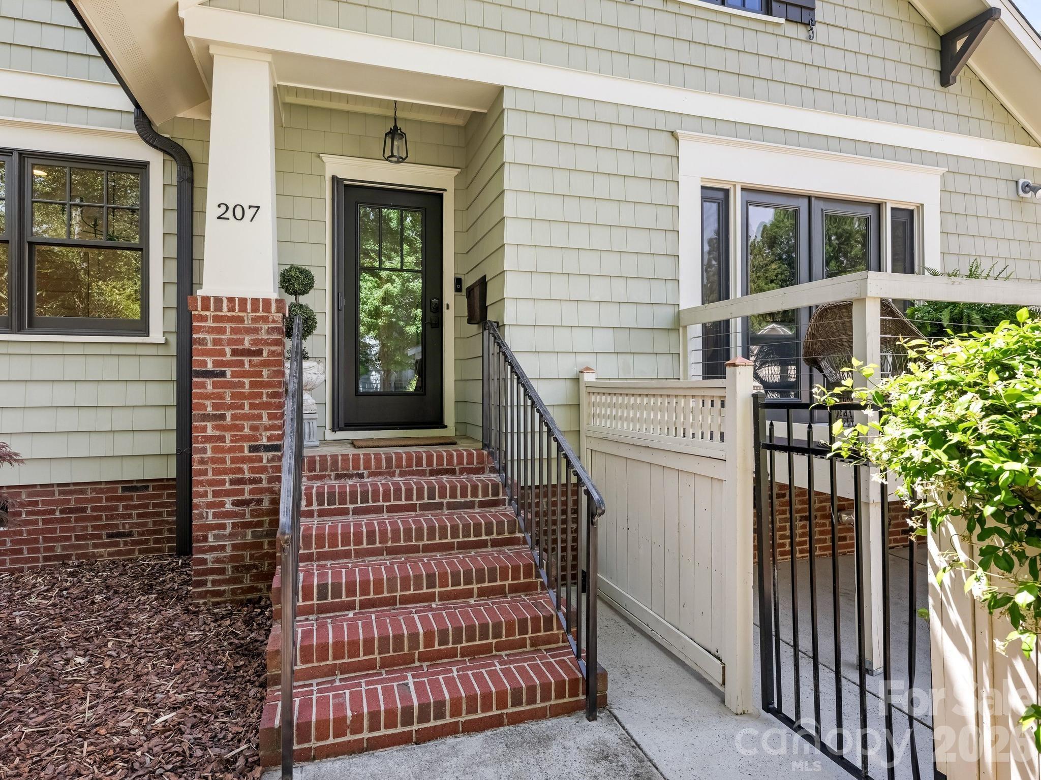 207 Towill Place