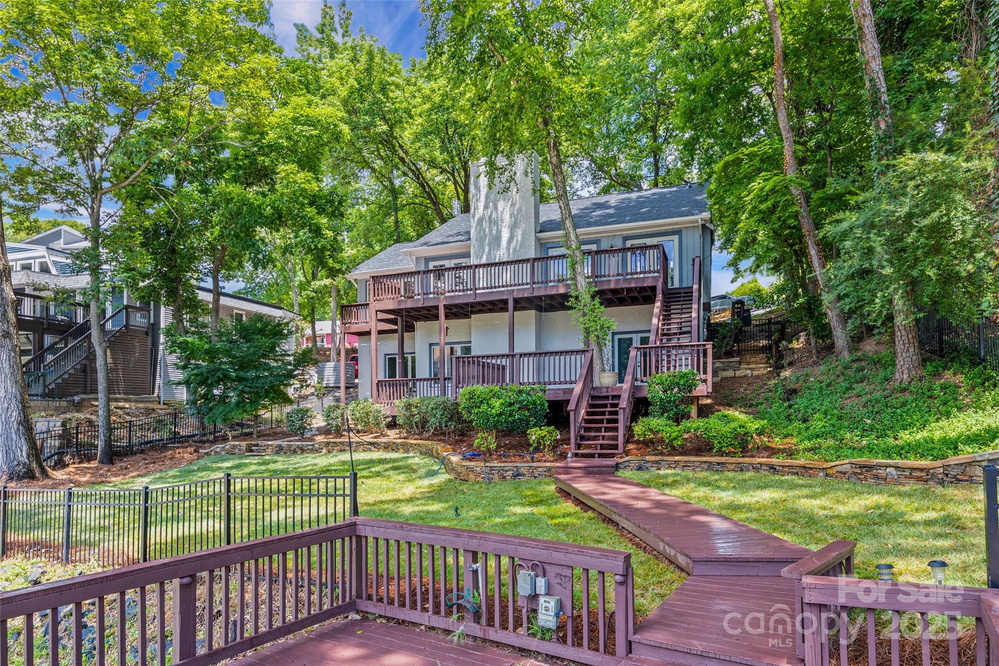 Tega Cay - Residential