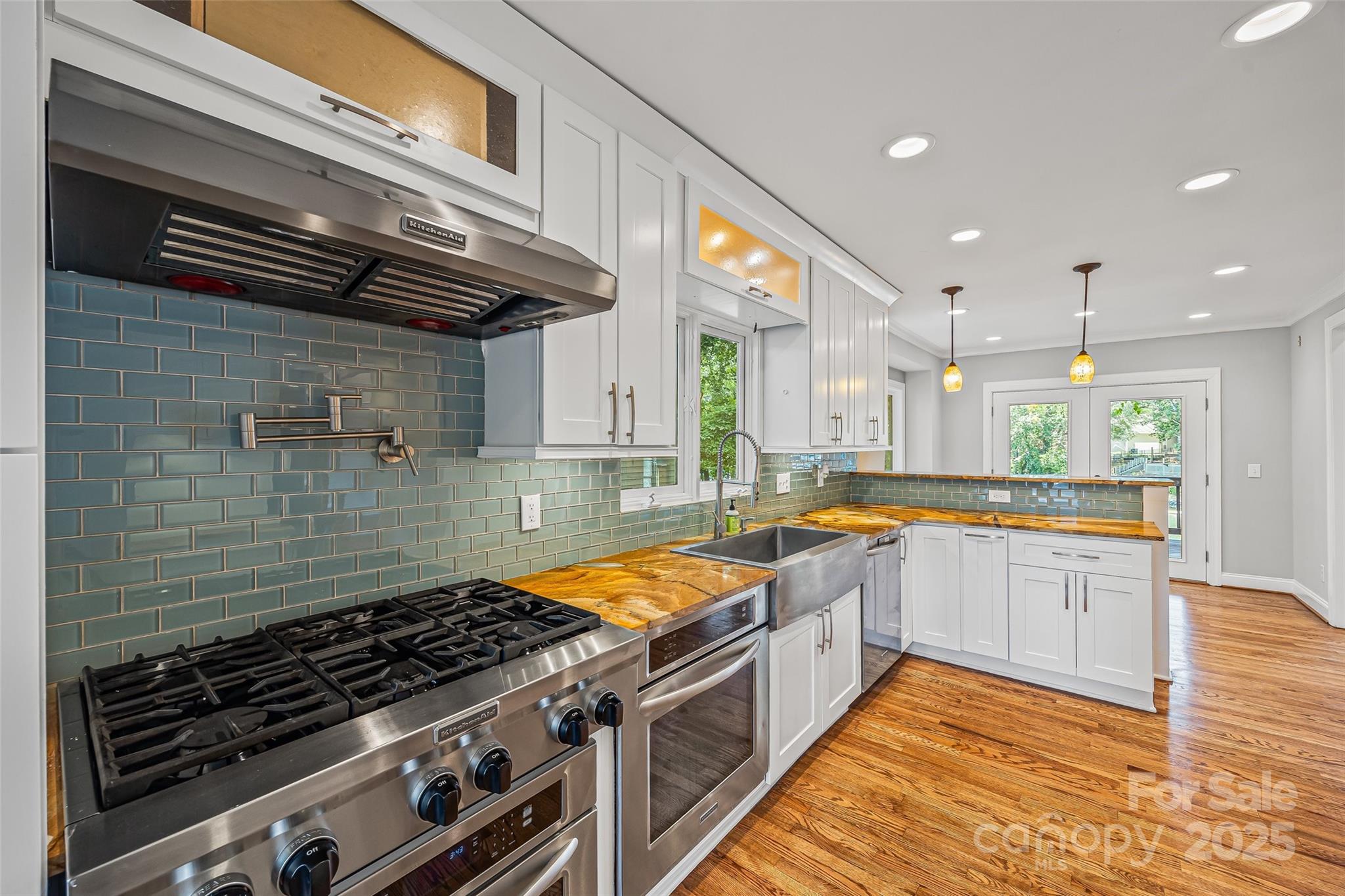 Tega Cay - Residential