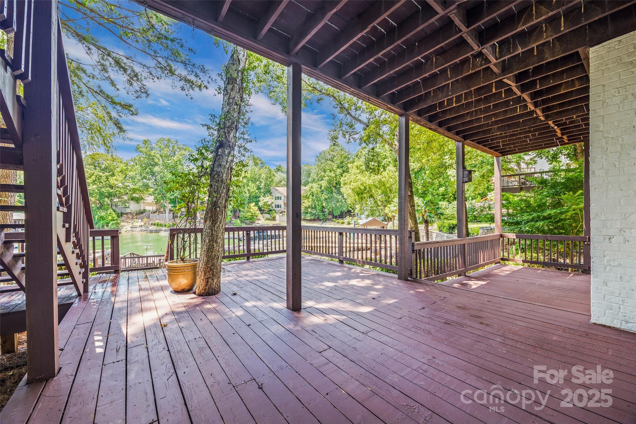 Tega Cay - Residential