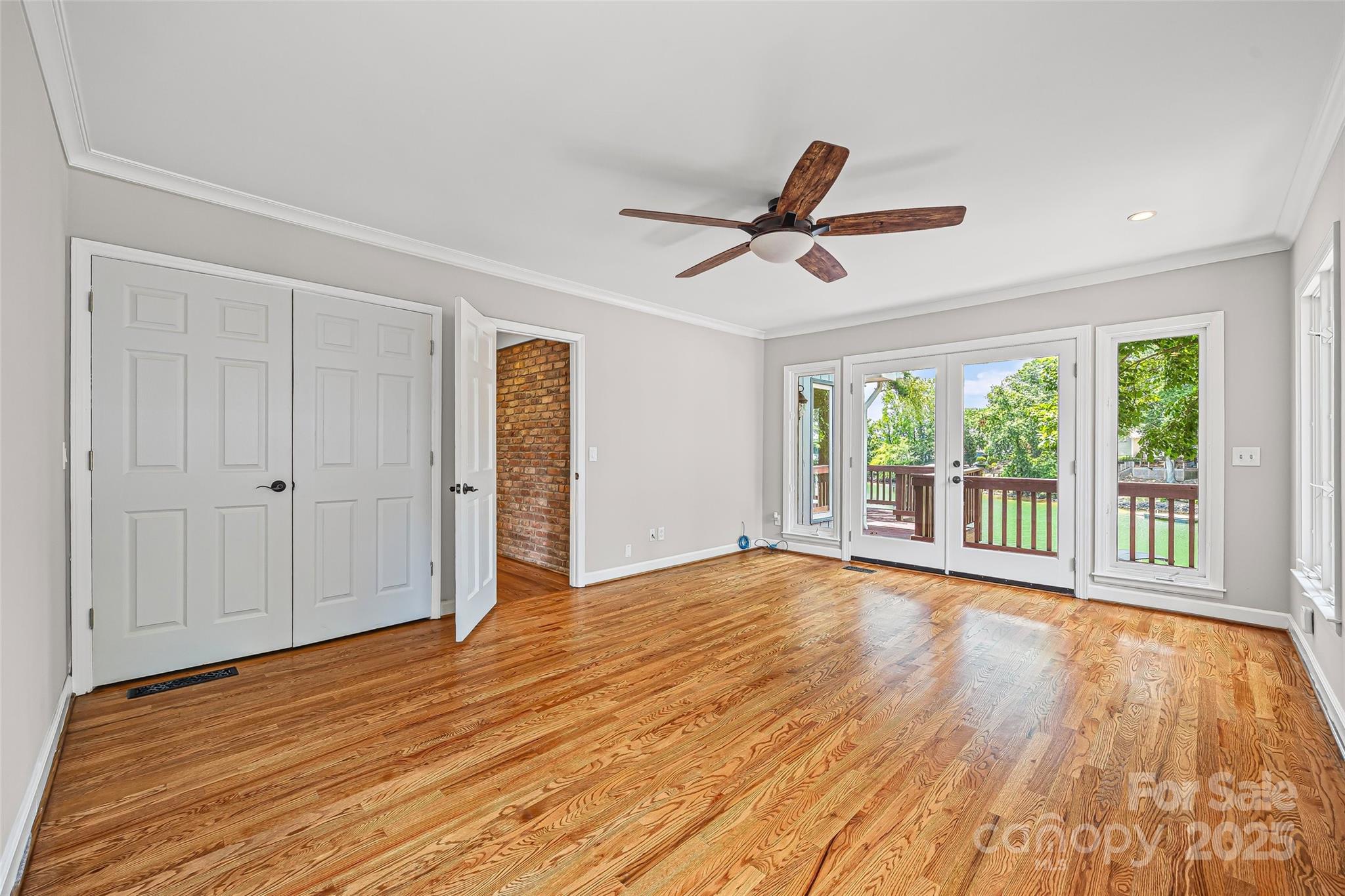 Tega Cay - Residential