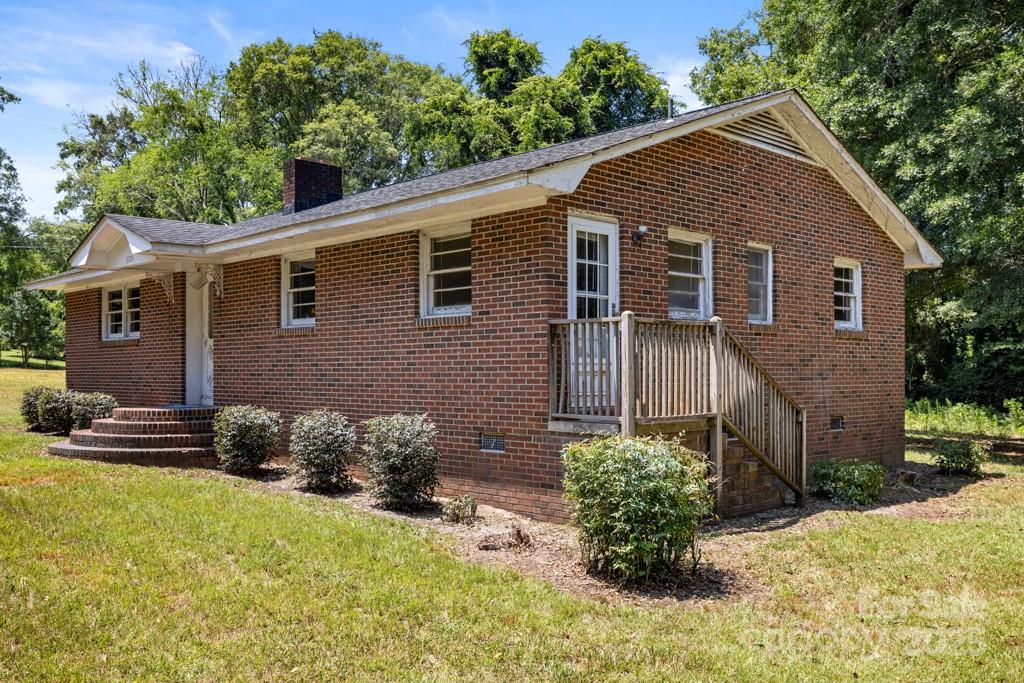 3724 Tadlock Road