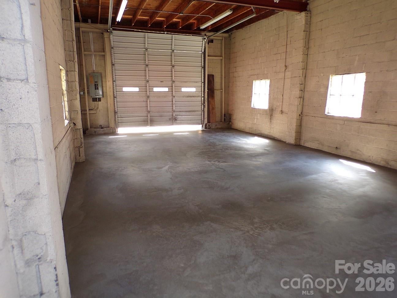 00 Haywood Road