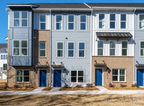 Photo of 3019 Jolene Court, Charlotte, NC 28206 (MLS # 4399234)