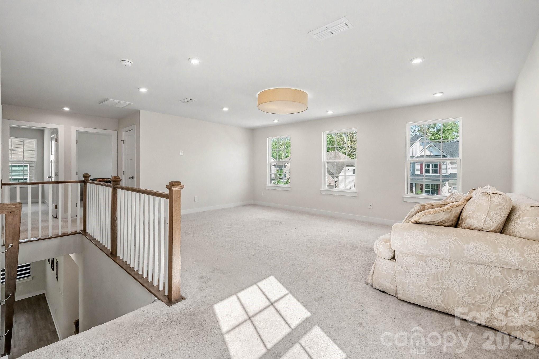 Holcomb Woods - Residential