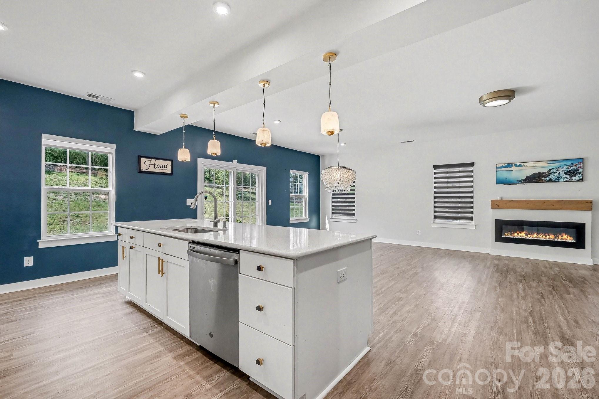 Holcomb Woods - Residential