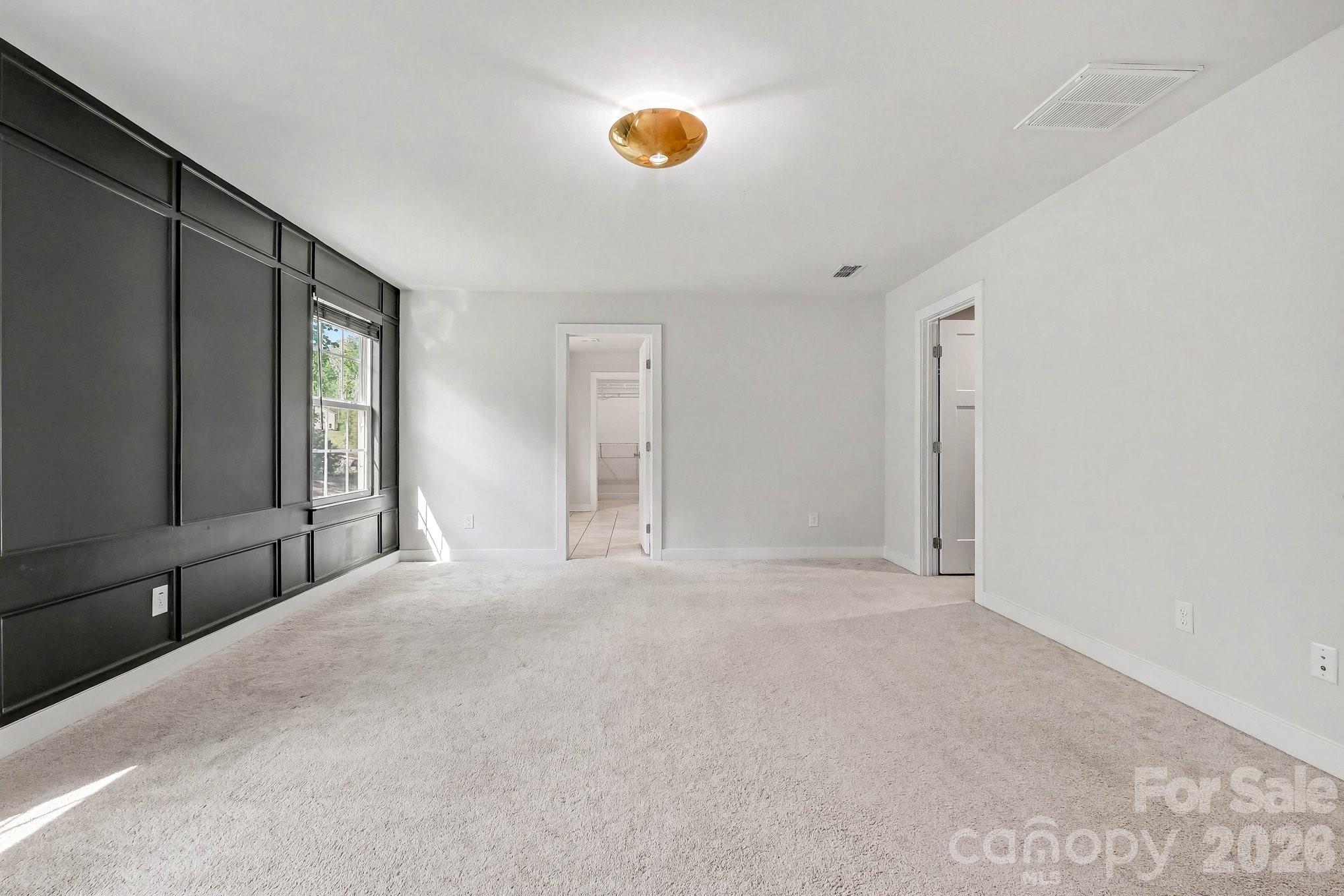 Holcomb Woods - Residential