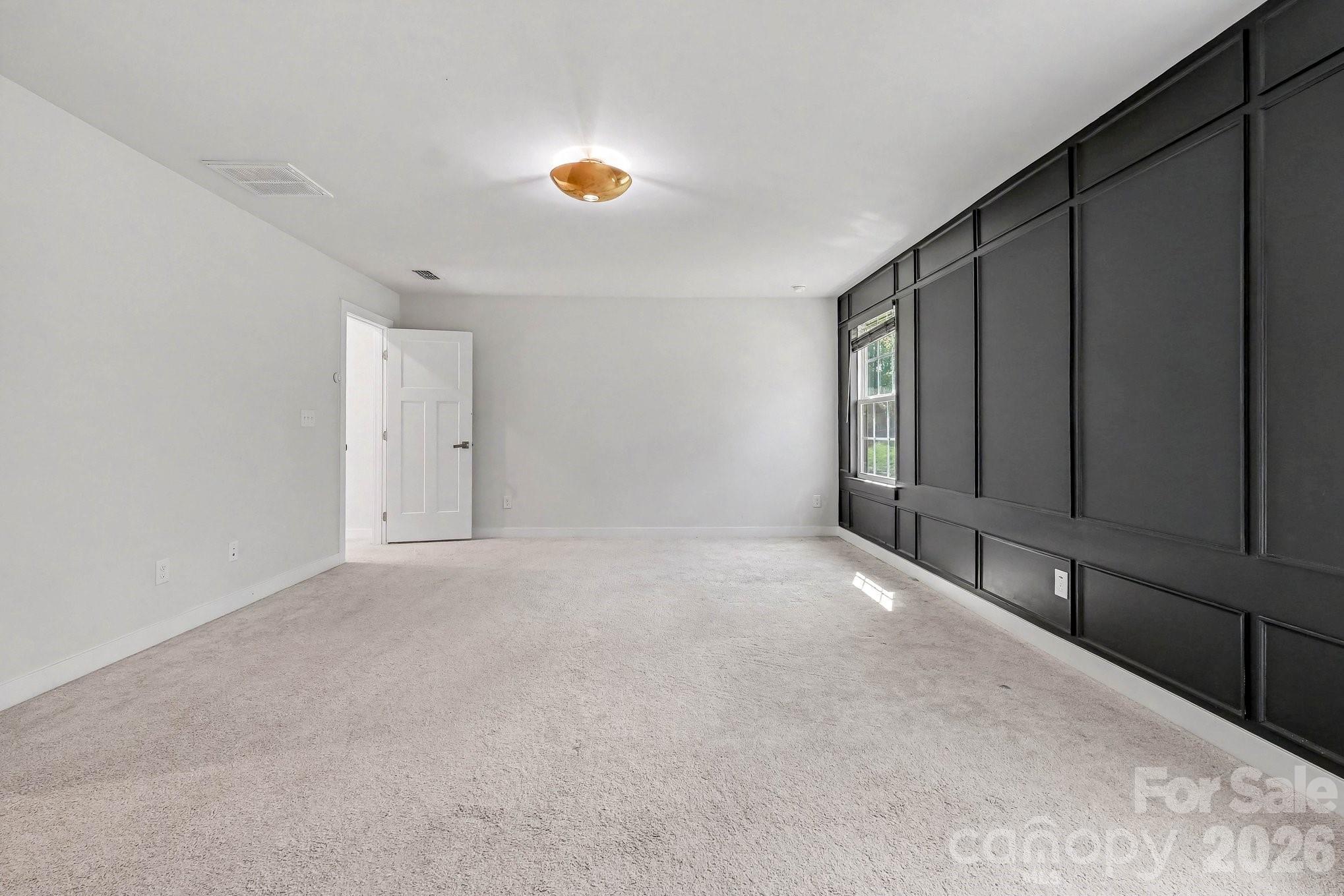 Holcomb Woods - Residential