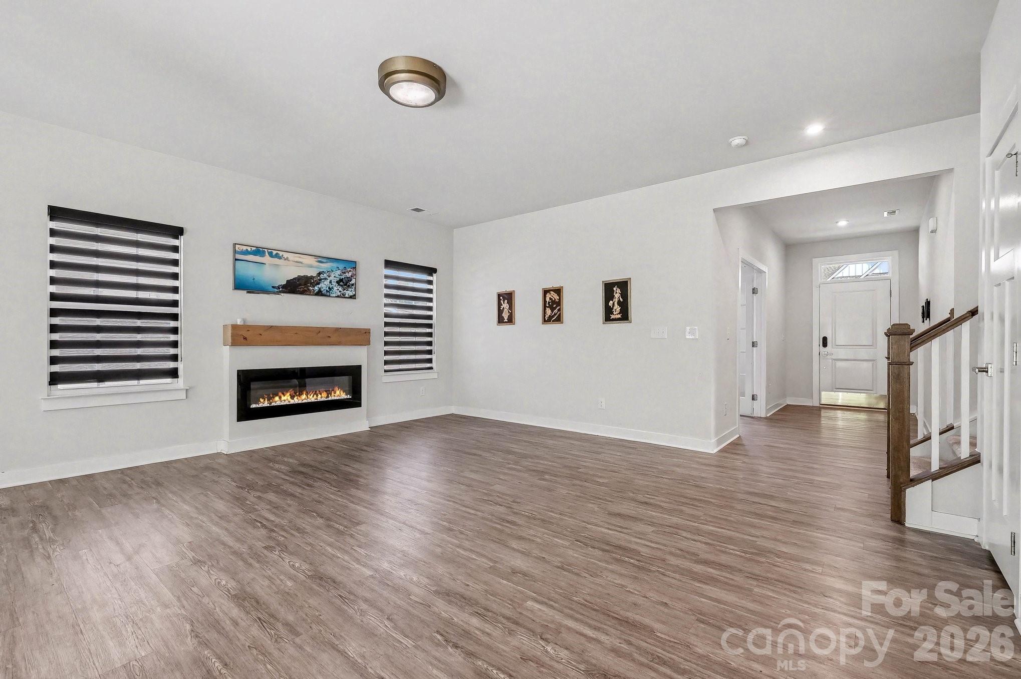 Holcomb Woods - Residential