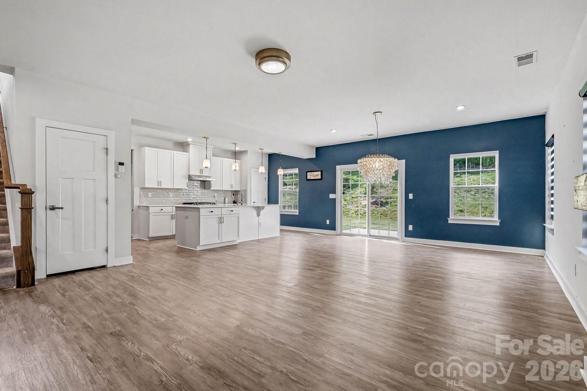 Holcomb Woods - Residential