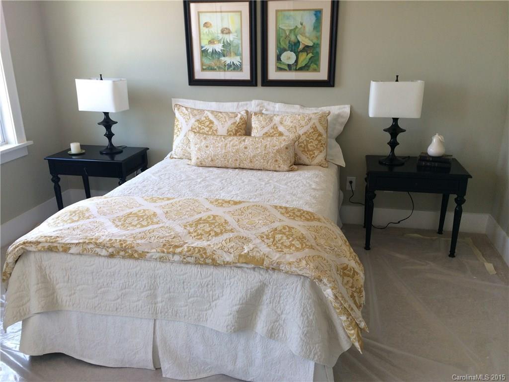 Riverwalk - Residential Lease