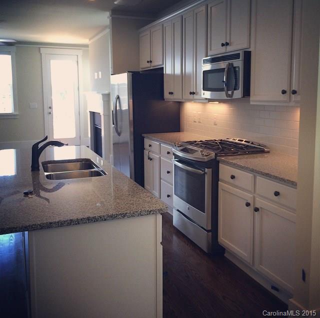 Riverwalk - Residential Lease