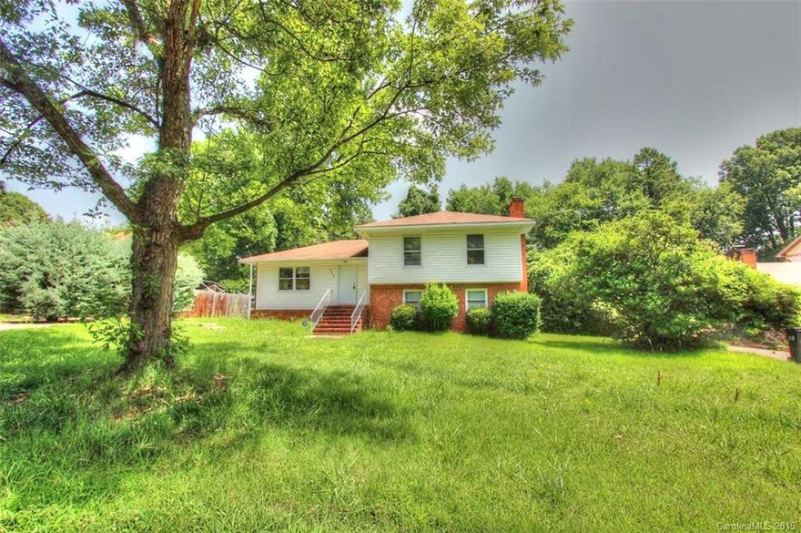 23 PROPERTY INVESTMENT PORTFOLIO FOR SALE. This listing consists of 22 SINGLE FAMILY HOMES and 1 LOT in various neighborhoods within a 6 mile radius of downtown Charlotte, NC.  Seller is liquidating income producing residential portfolio. Sold as a single bulk package only. Units are Tenant Occupied.  No owner financing is available. As-Is Sale. Located in, Coventry Woods, Northwoods, Idlewild Farms, Yorkwood,  Shamrock Gardens, Westchester & MORE.