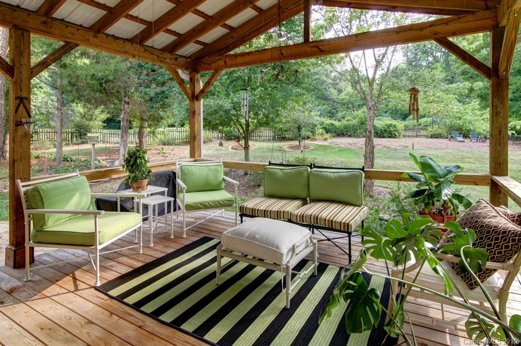 Pages Pond - Residential