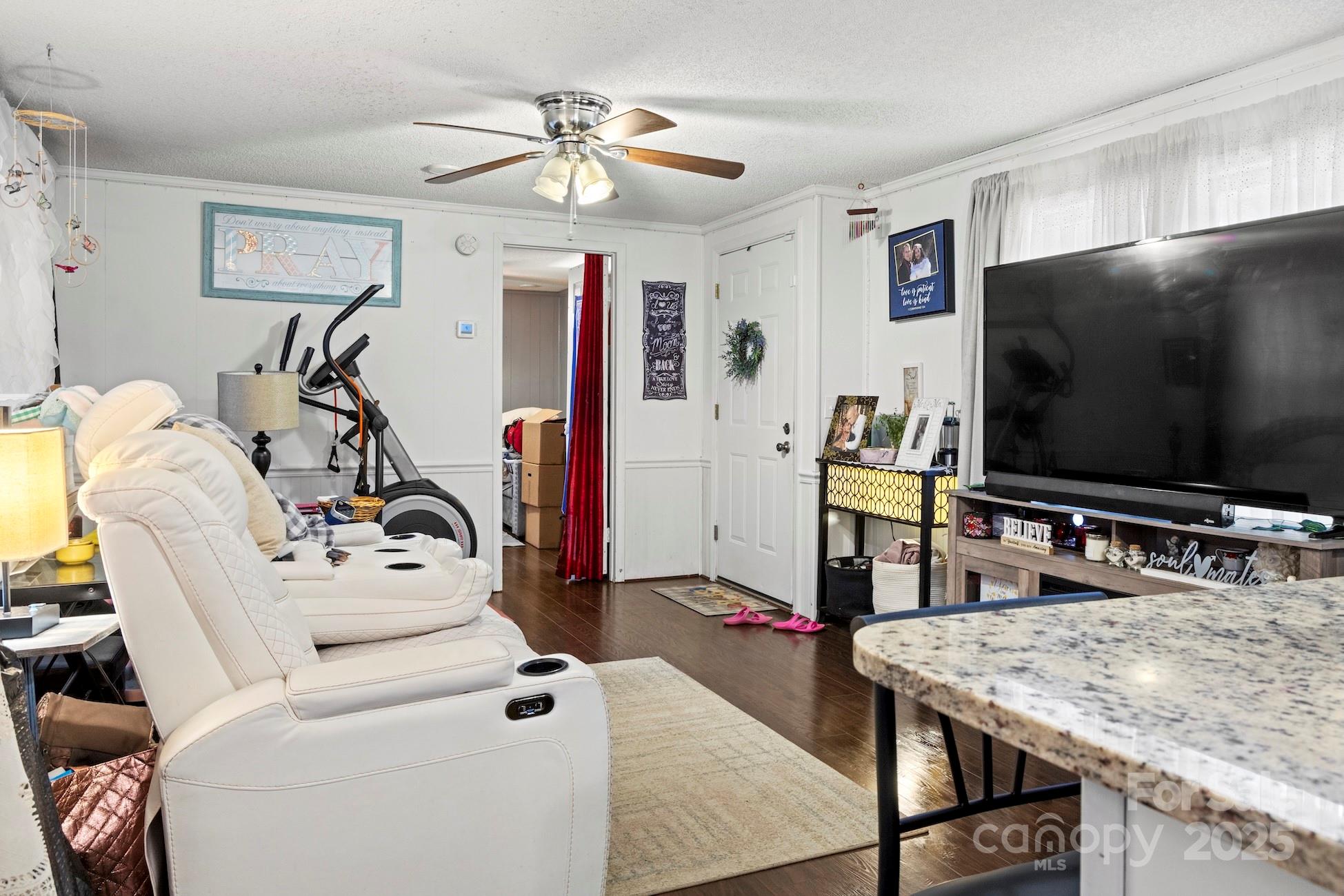 1446 Bridlewood Lane