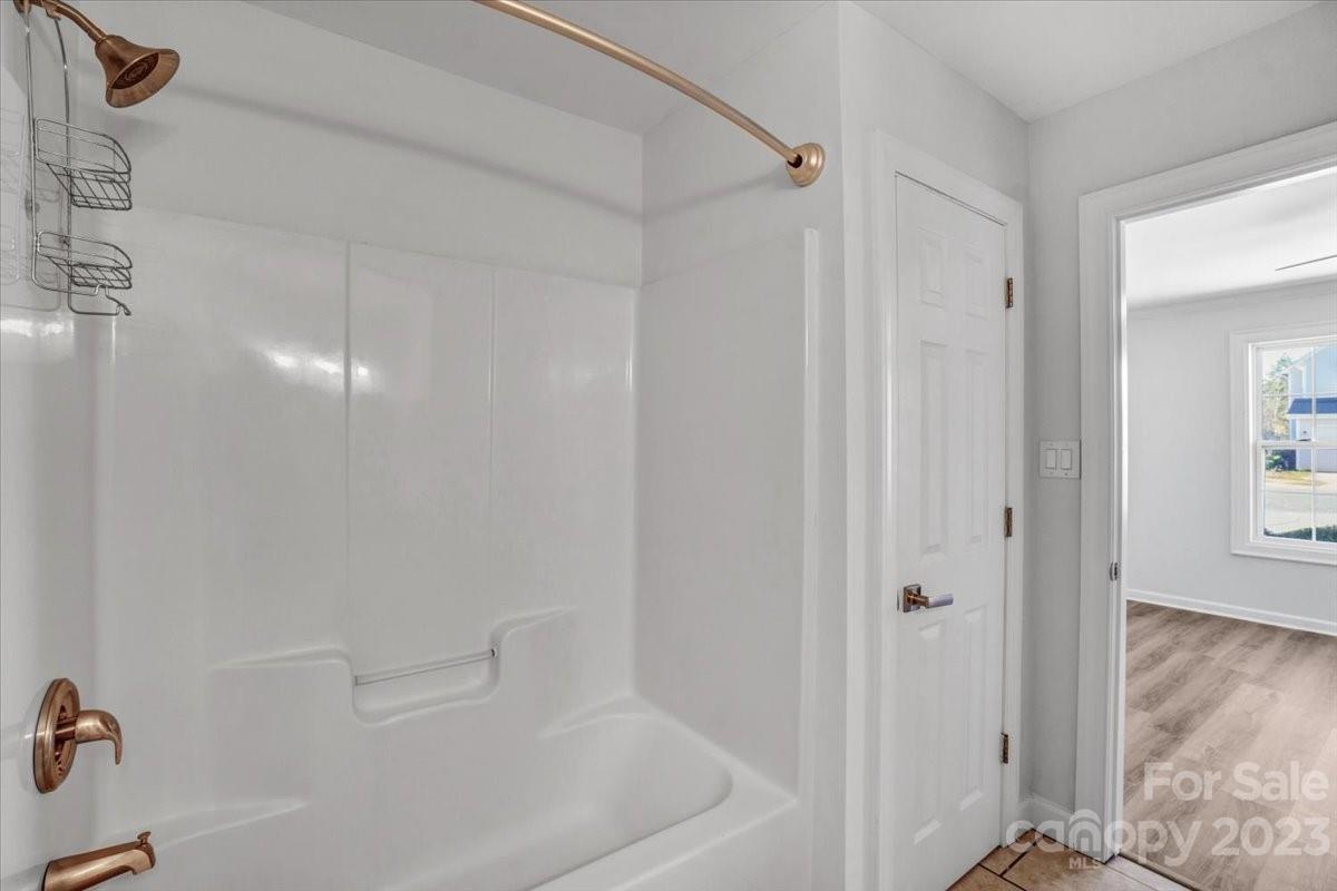 Alexis Pointe - Residential