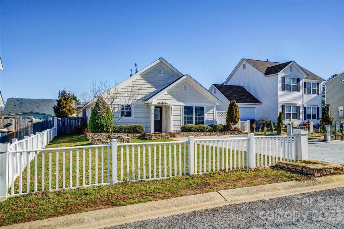 Alexis Pointe - Residential