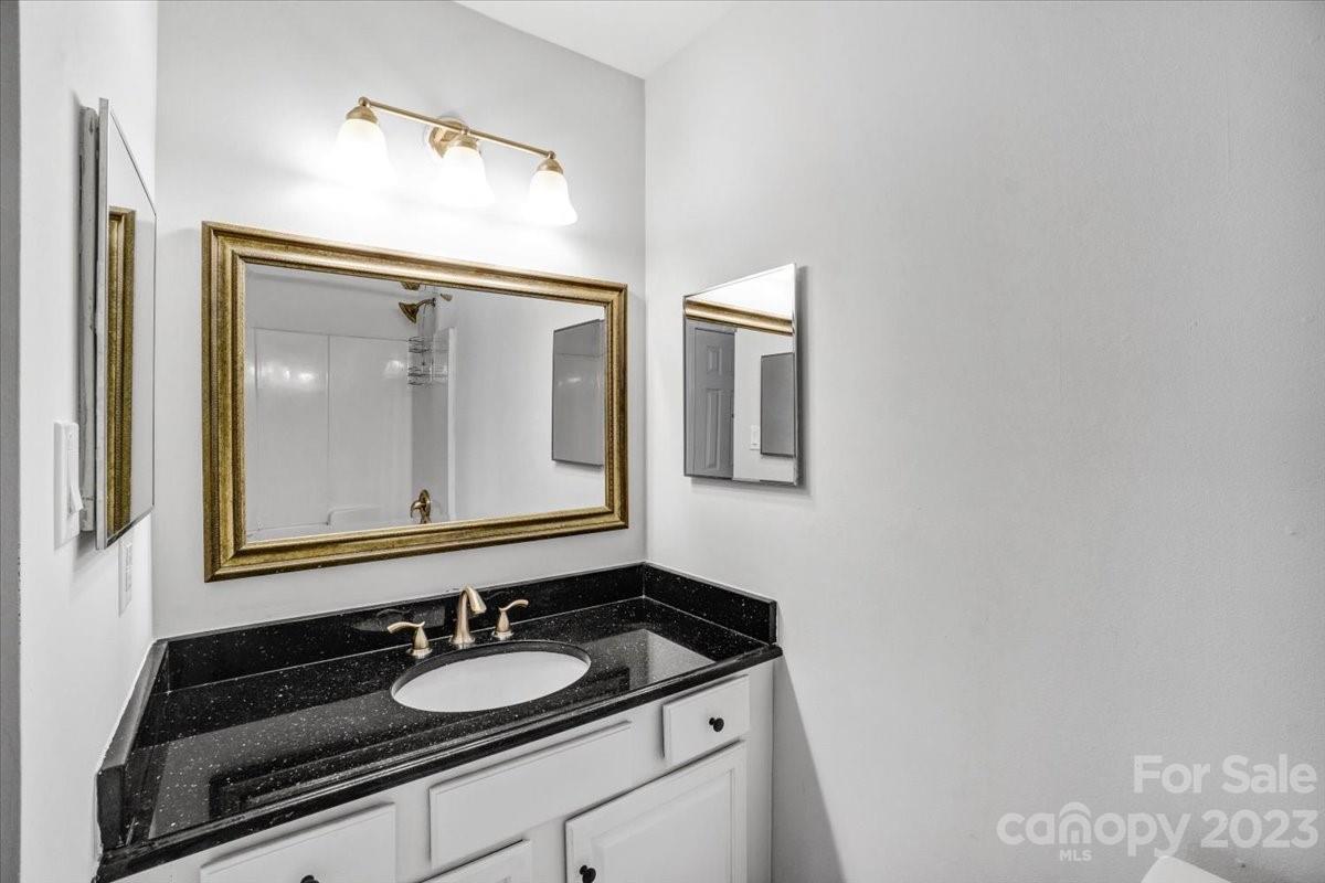 Alexis Pointe - Residential