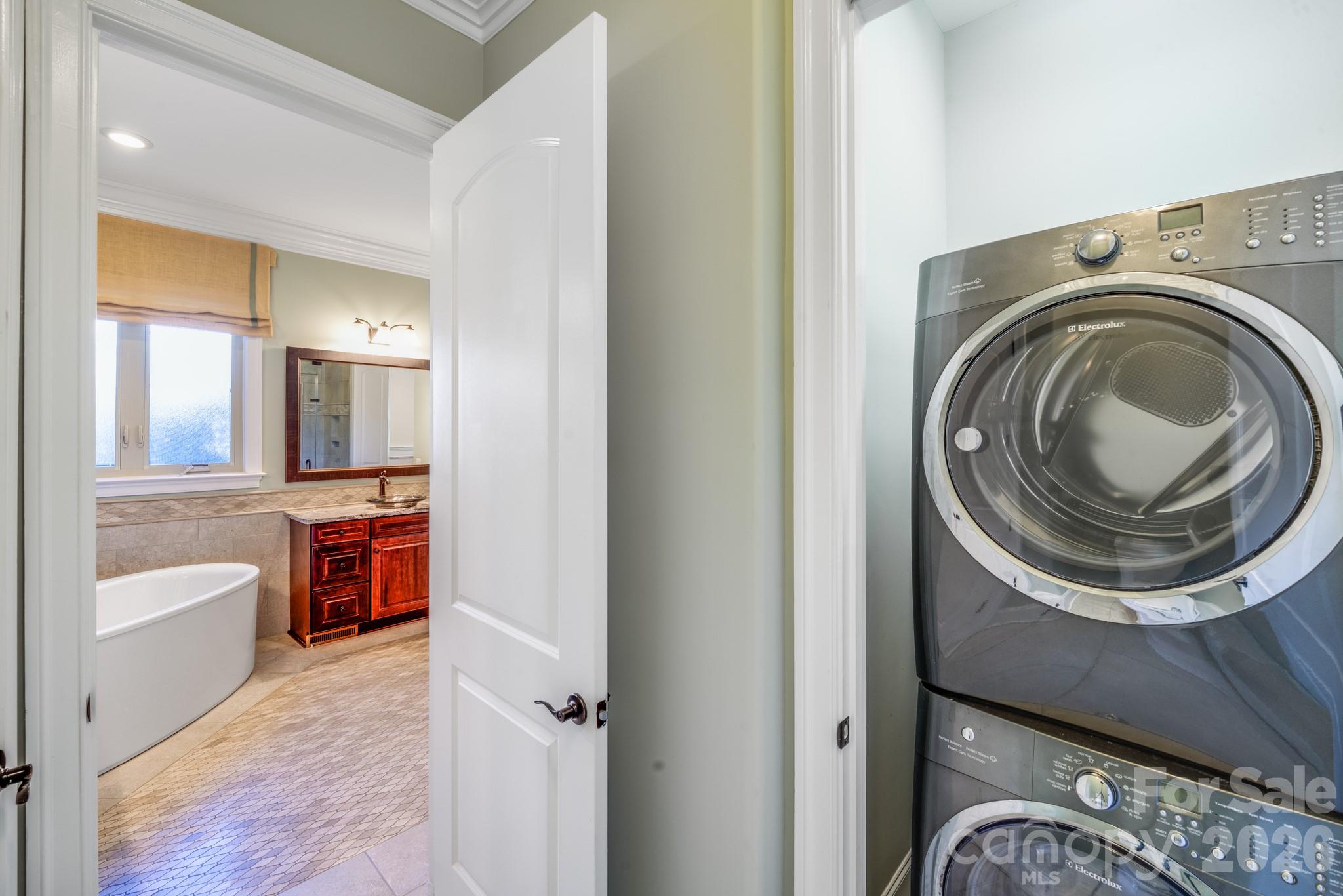 The Manors at Lake Ridge - Residential