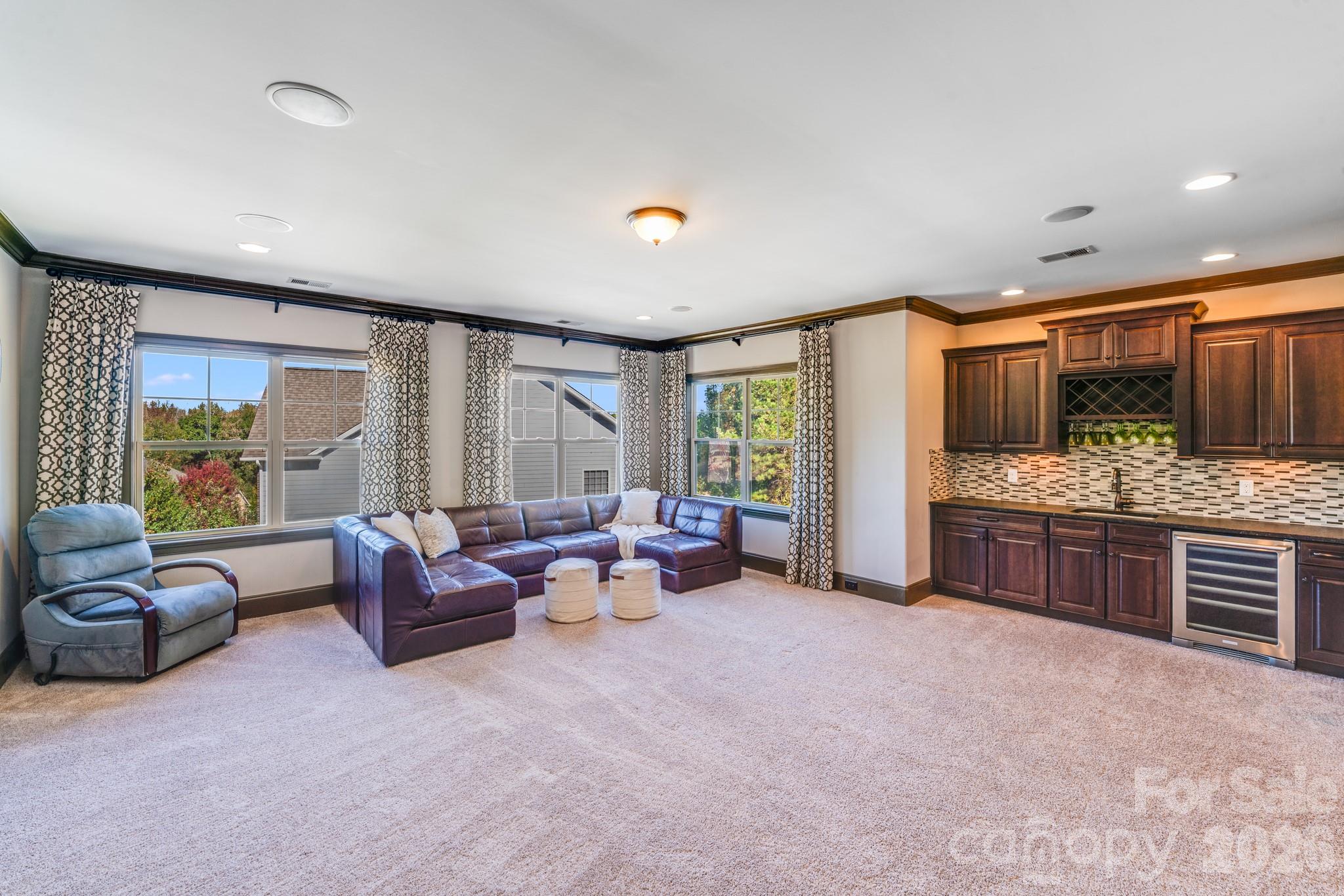 The Manors at Lake Ridge - Residential