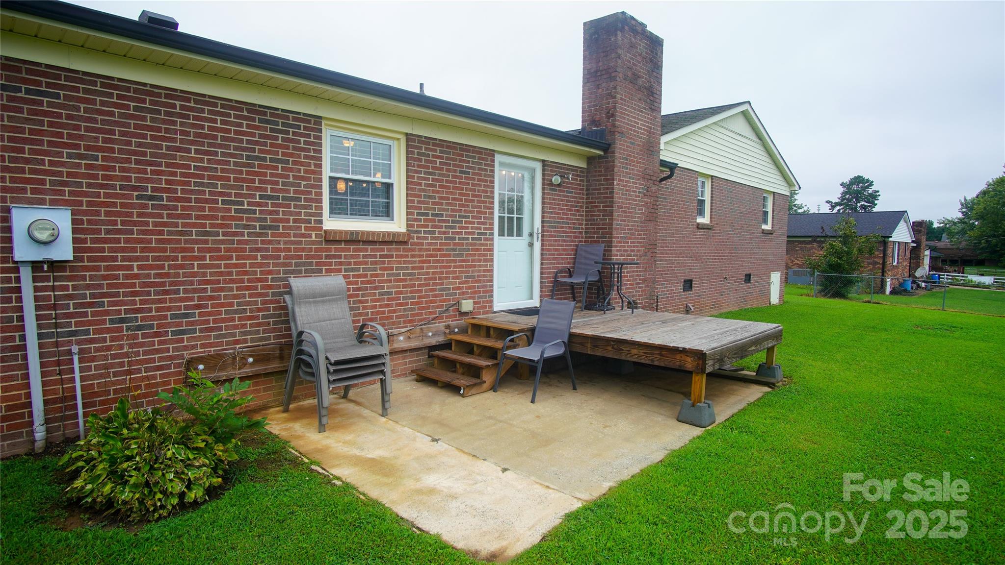 112 White Plains Drive