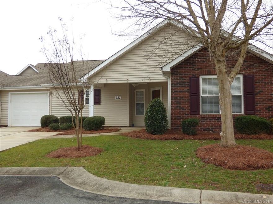 Must see beautiful home with all wood floors in the living areas, cozy gas log fireplace in open/airy living room, nice sunroom, and oversized master bedroom with walk in closet.  Rare opportunity to rent in a premier fun filled senior living community -- residents of the house must be at least 55 years old (some exceptions apply -- please ask for details).   ALL outside yard maintenance included at no extra cost.   Boat and RV storage available at extra cost of $25/month.   6 to 10 mo lease ok.