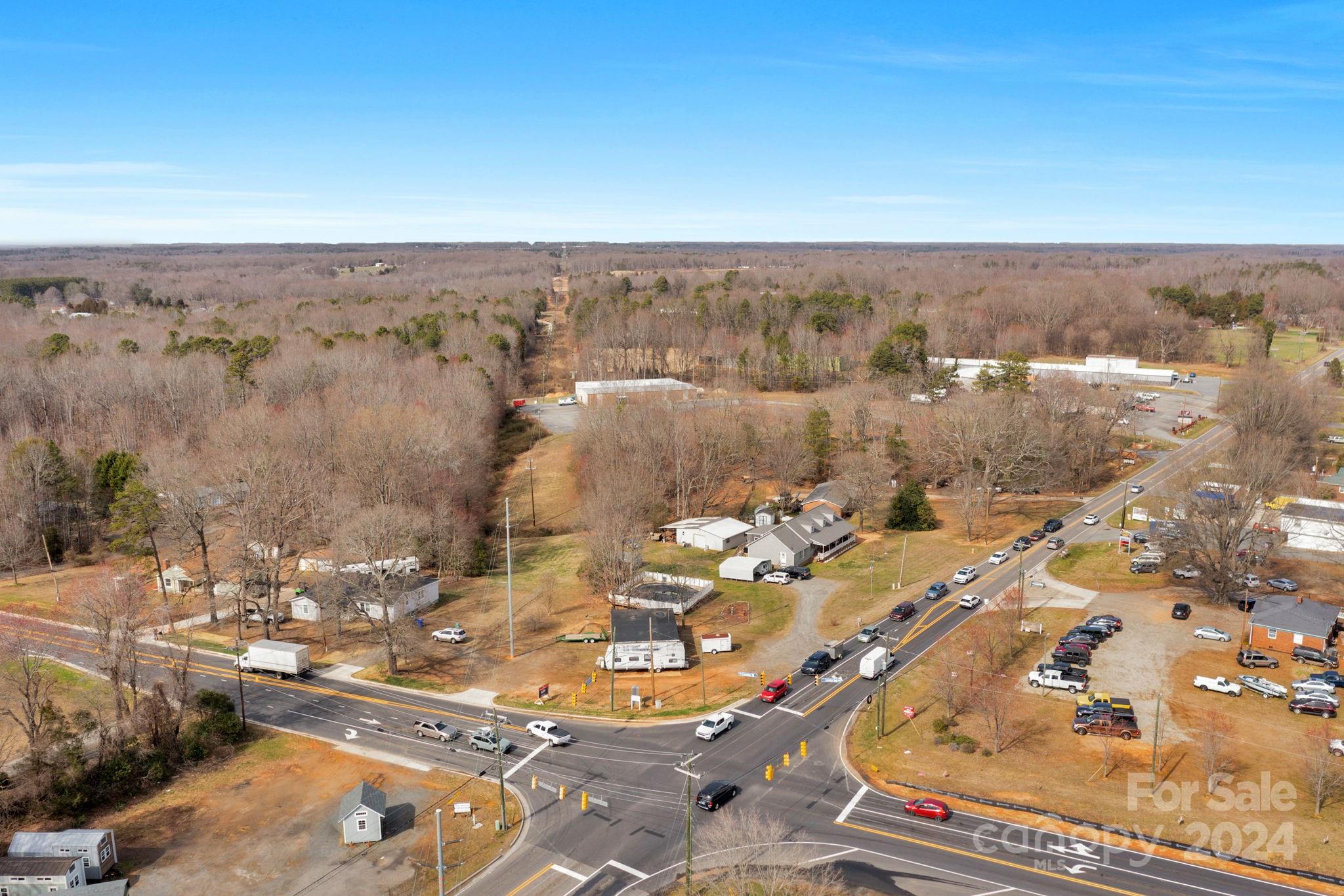 2148 Charlotte Highway