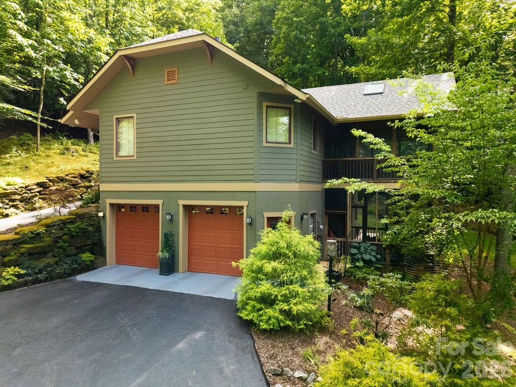 141 Bruce Circle