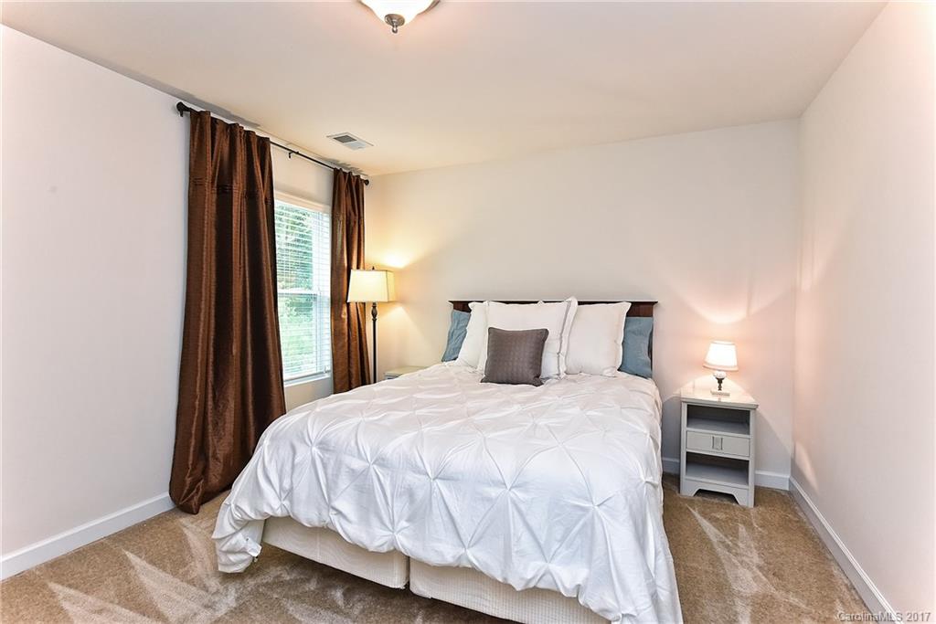 The Vineyards on Lake Wylie - Residential