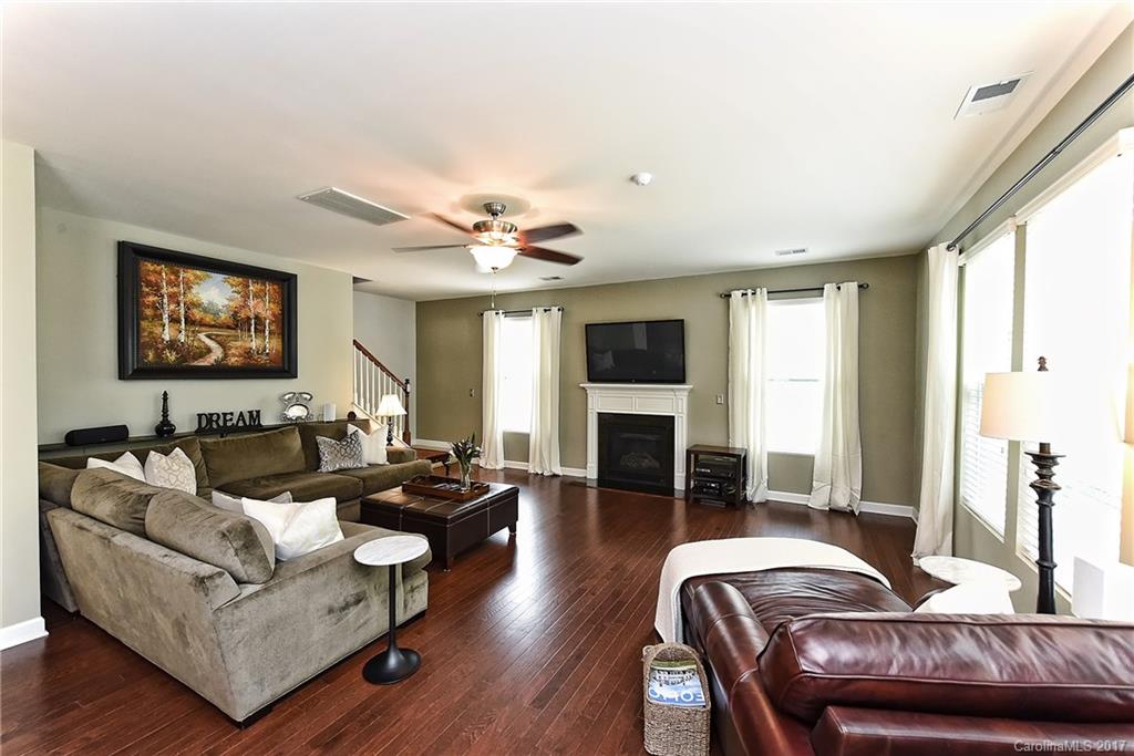 The Vineyards on Lake Wylie - Residential