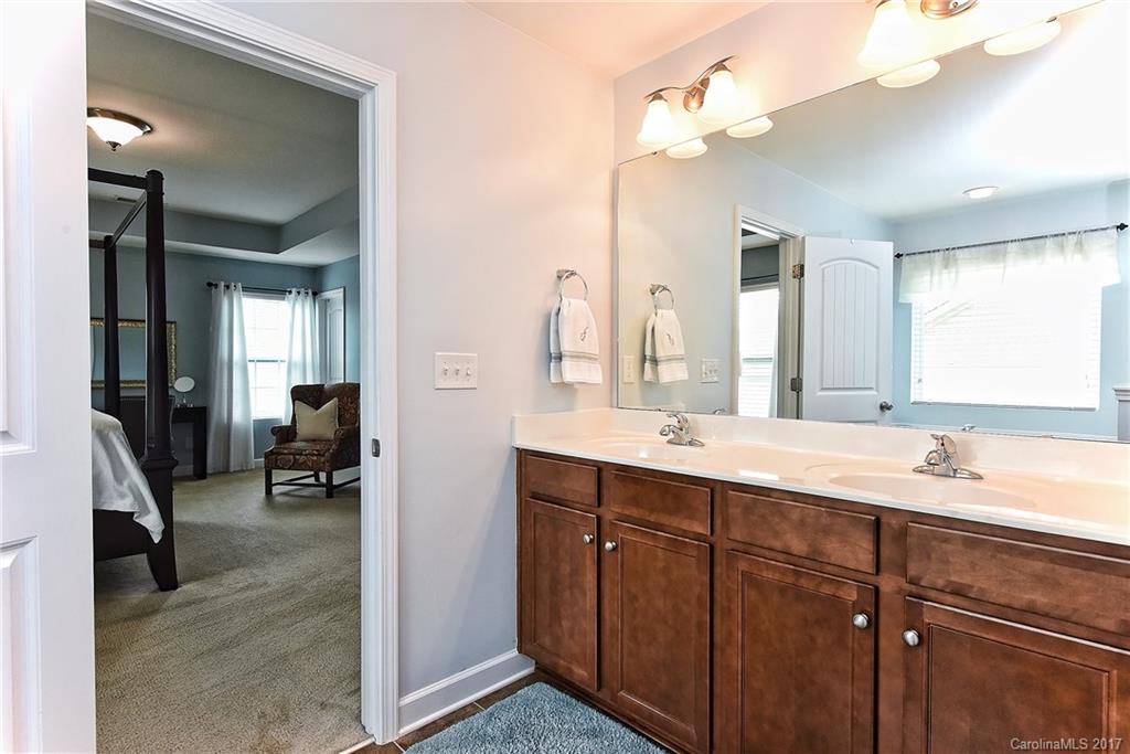 The Vineyards on Lake Wylie - Residential