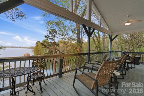Photo of 547 Lake Shore Drive, Norwood, NC 28128 (MLS # 4361576)