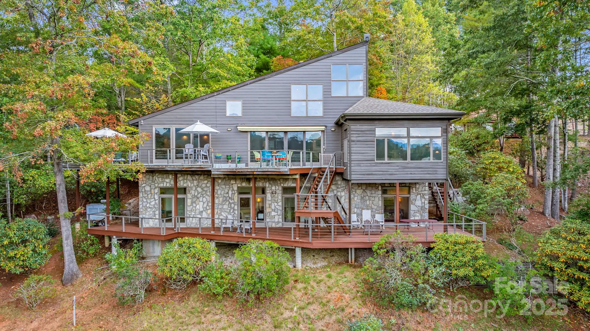 496 English Lane