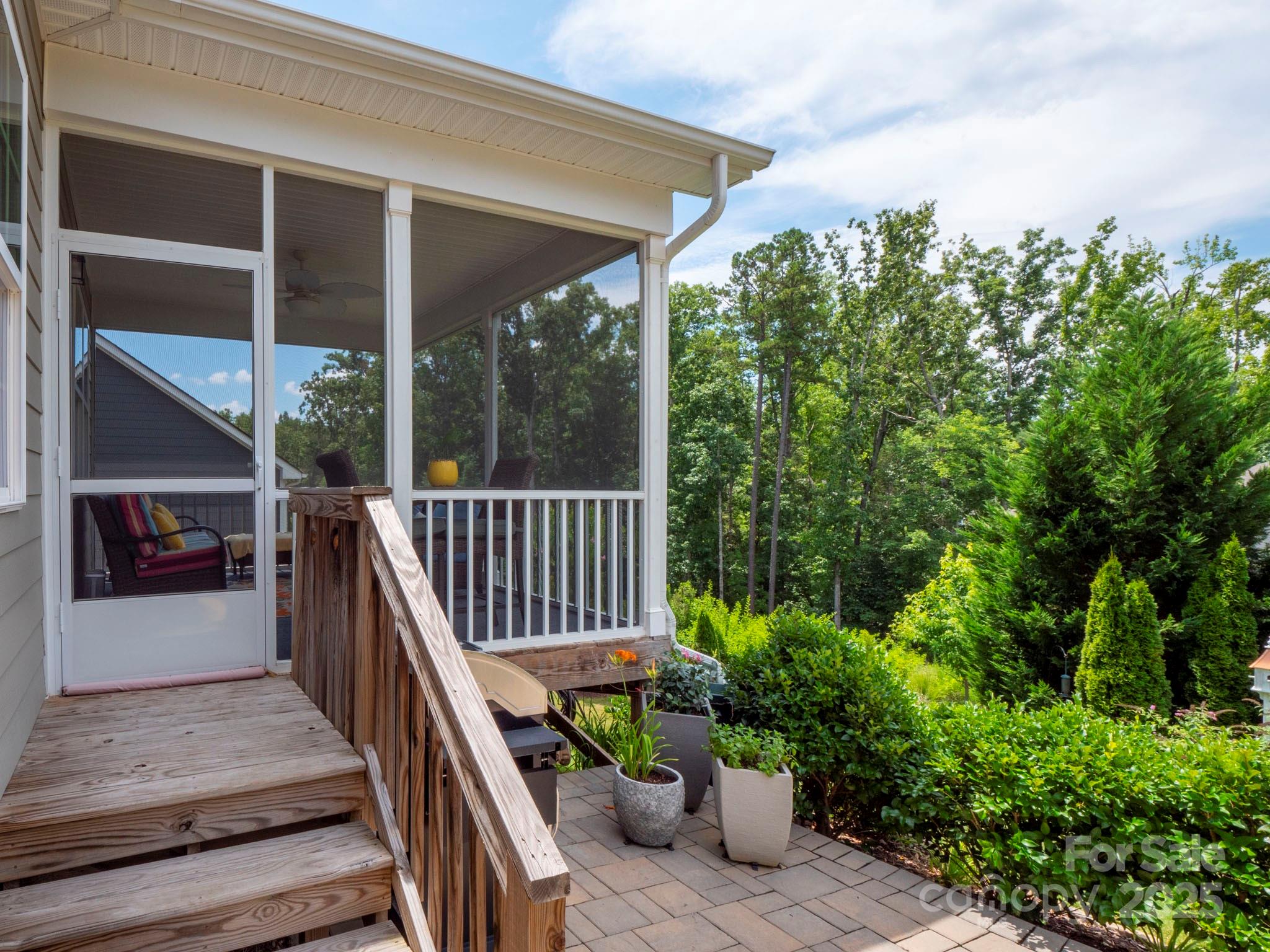 Tree Tops - Residential