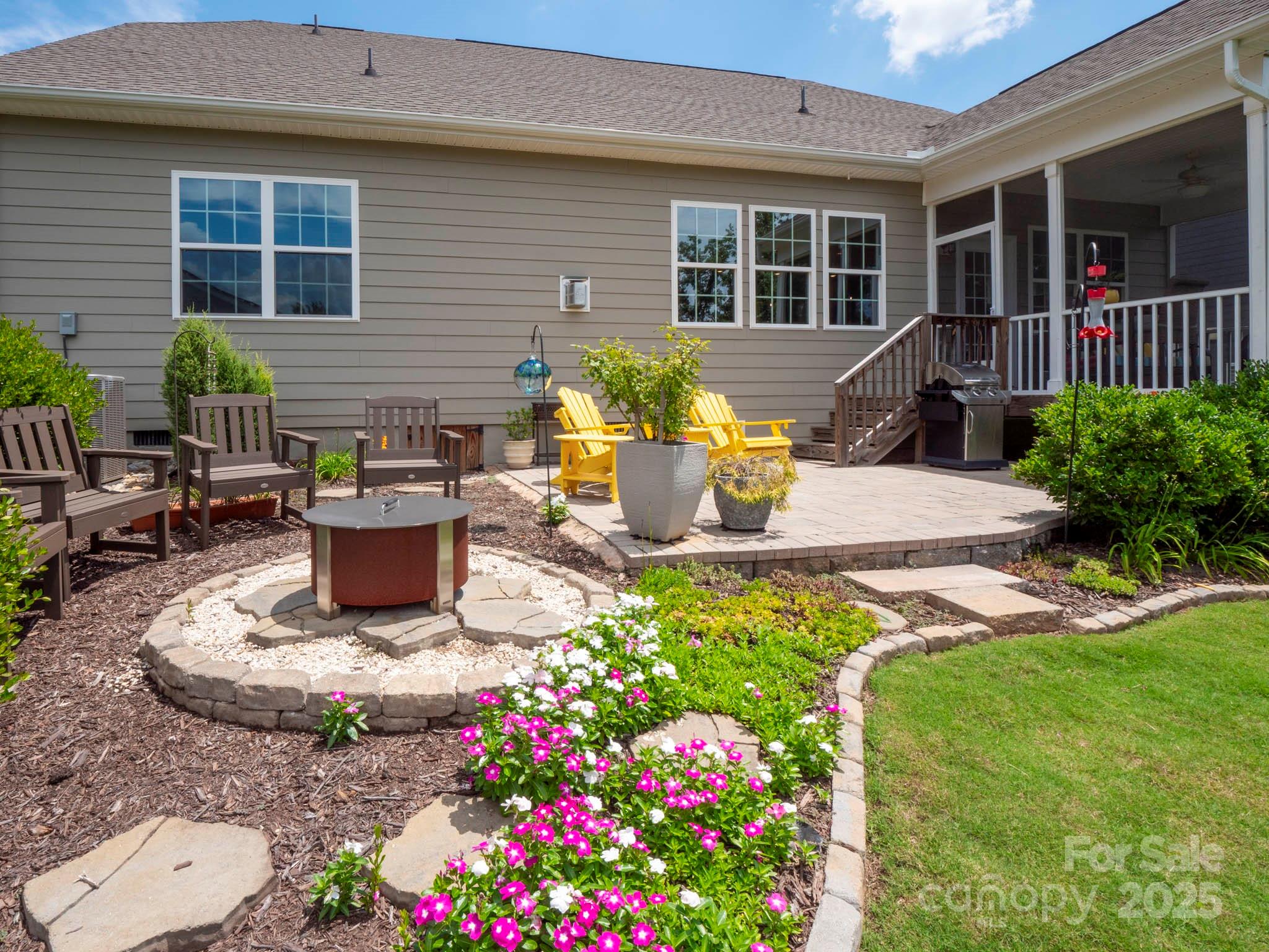 Tree Tops - Residential