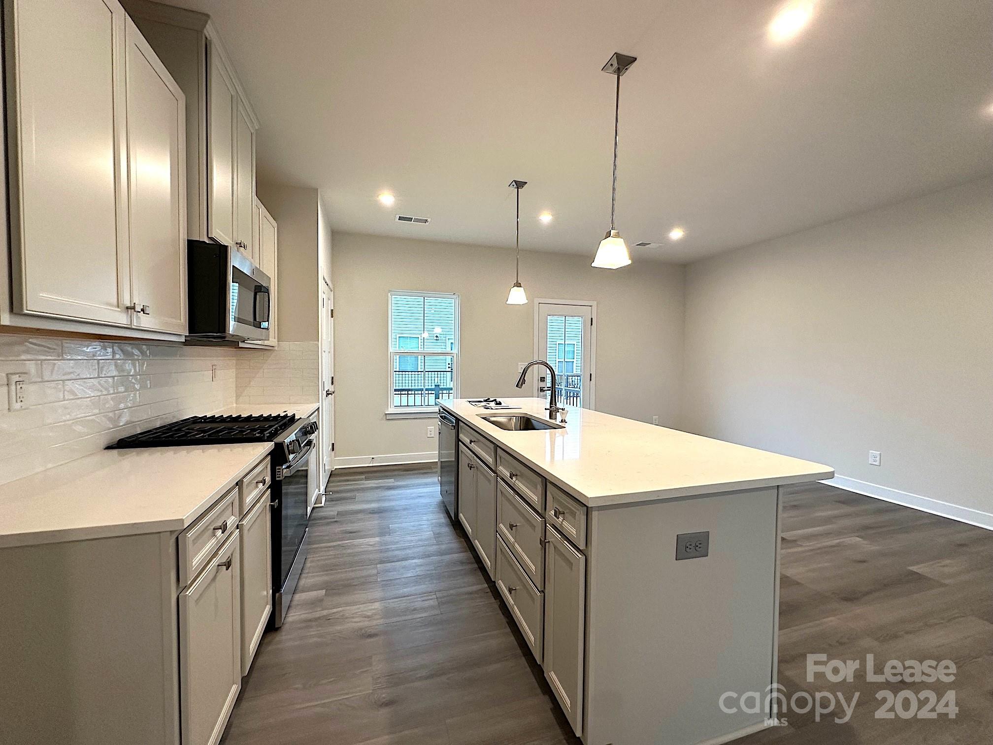 The Towns at Mallard Mills - Residential Lease