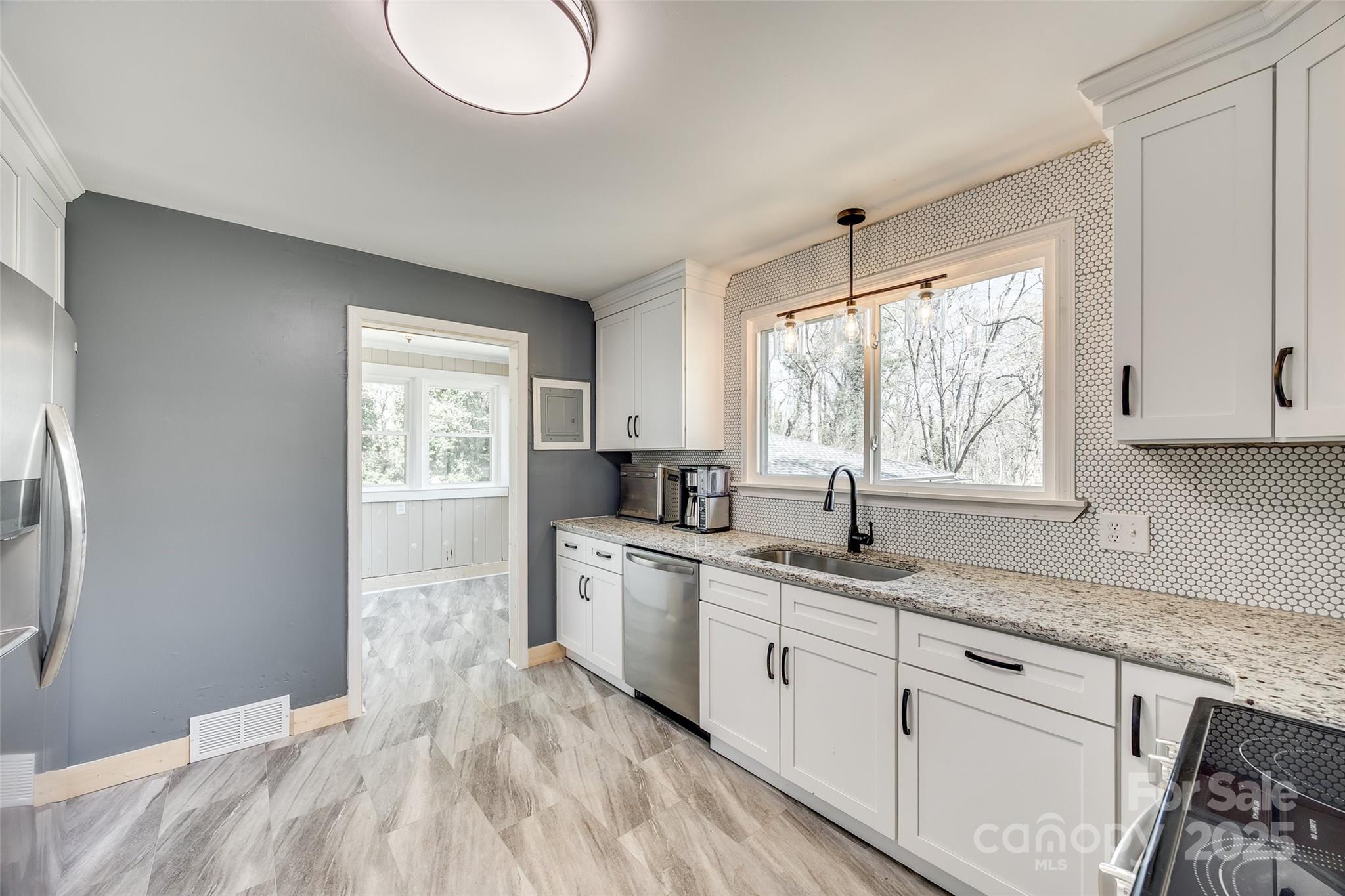 Colonial Heights - Residential