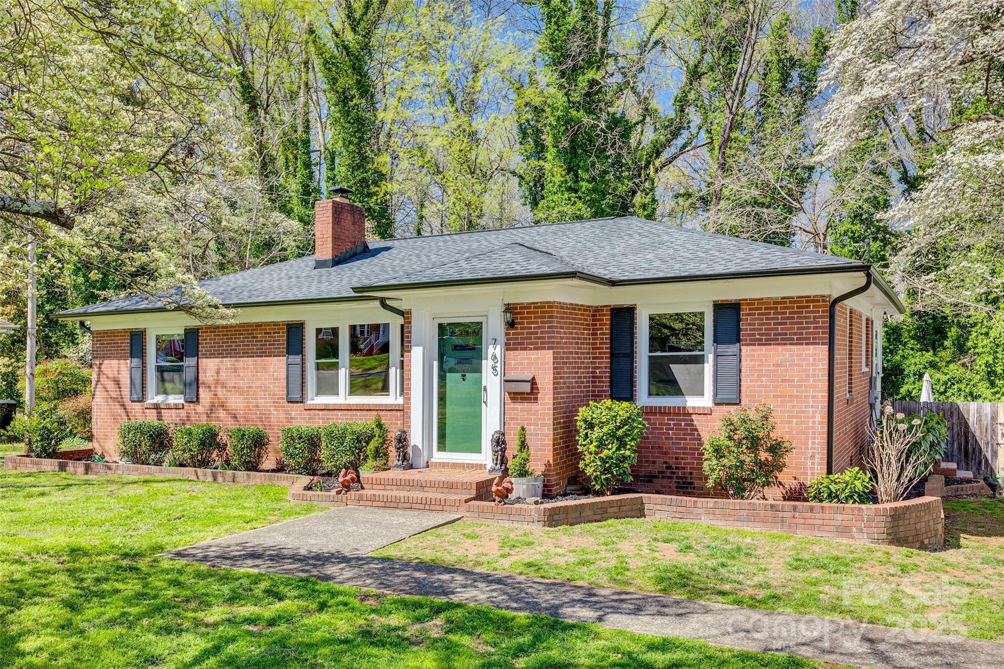 Colonial Heights - Residential