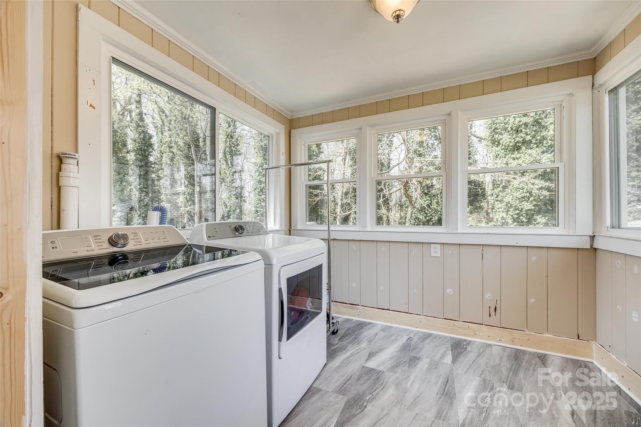 Colonial Heights - Residential