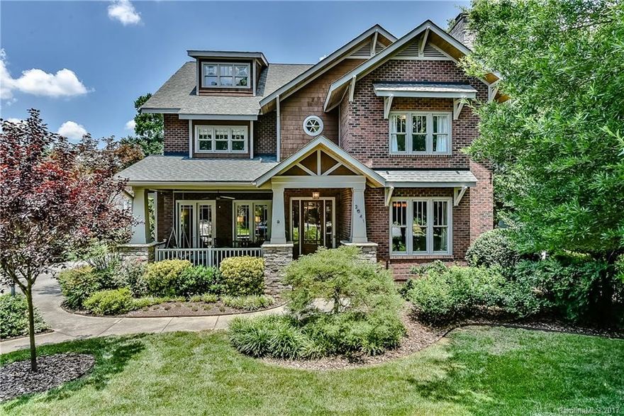 Nestled in the heart of Myers Park, this gorgeous, highly detailed craftsman home offers 6 bedrooms, 4.5 baths, and three levels of living. Stone fireplaces in the great room and study. Light, bright open floor plan. Wonderful Chef's kitchen. Coffered ceilings in great room and study. Guest suite on main level. Phenomenal entertainment/bonus room on third level. Must see!