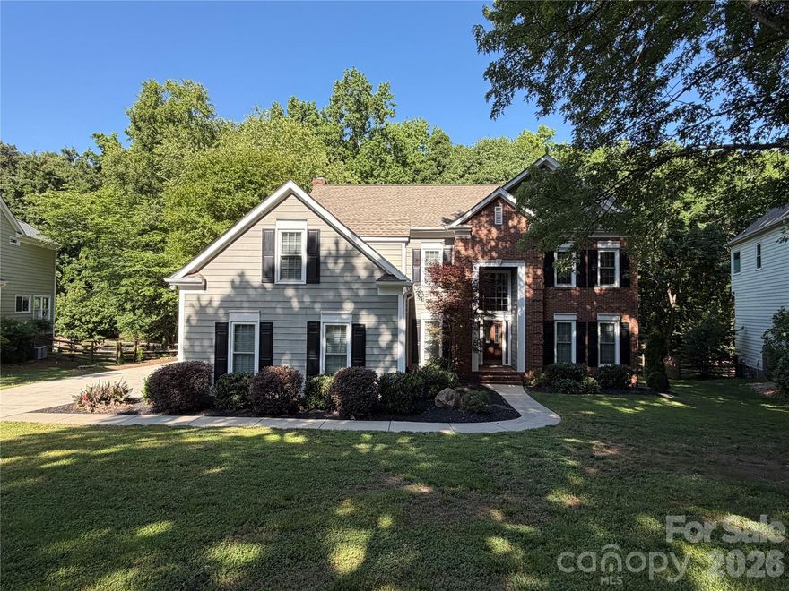 Welcome to 4714 Avonwood Lane, a beautifully situated two-story home in a desirable Charlotte location near Waverly and the Arboretum. This 4-bedroom, 2.5-bath residence features a functional layout with all bedrooms conveniently located upstairs, a two-car garage, and a fenced-in backyard perfect for outdoor living, pets, or play. Enjoy easy access to Providence Road and I-485, making commuting and daily errands a breeze.