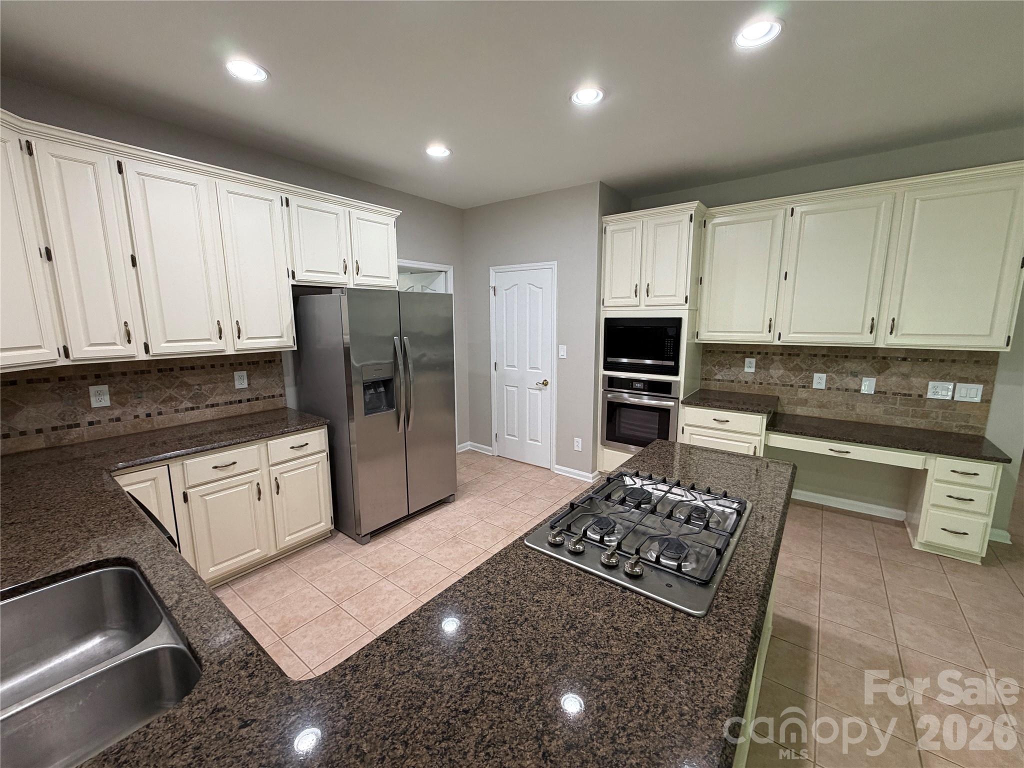 Providence Arbours - Residential